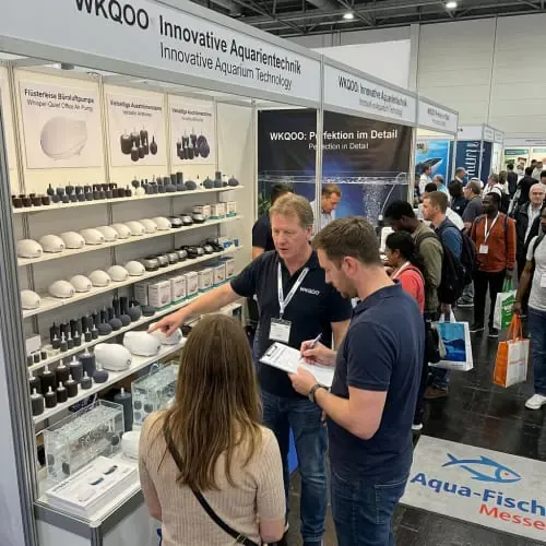 Stan pameran produk akuarium WKAQOO di AQUA-FISCH March 2024, Jerman untuk menjangkau distributor global dan pembeli OEM